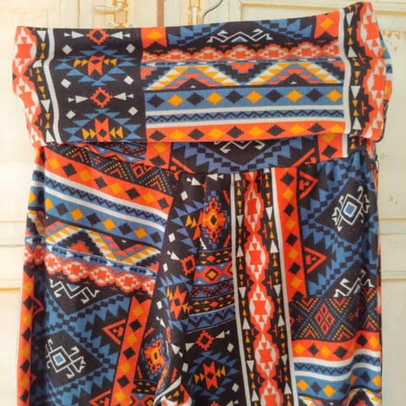 Eye Candy stretch fold over waist soft med weight flare leg pant/S/multi color - Picture 5 of 7